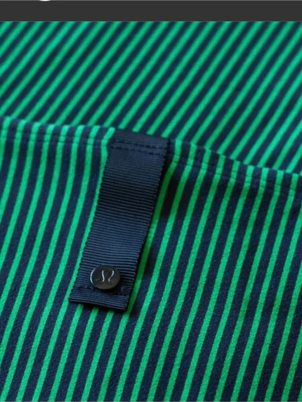 Lululemon Vinyasa Scarf *Rulu Hyper Stripe Green Bean / Inkwell. New Without Tag